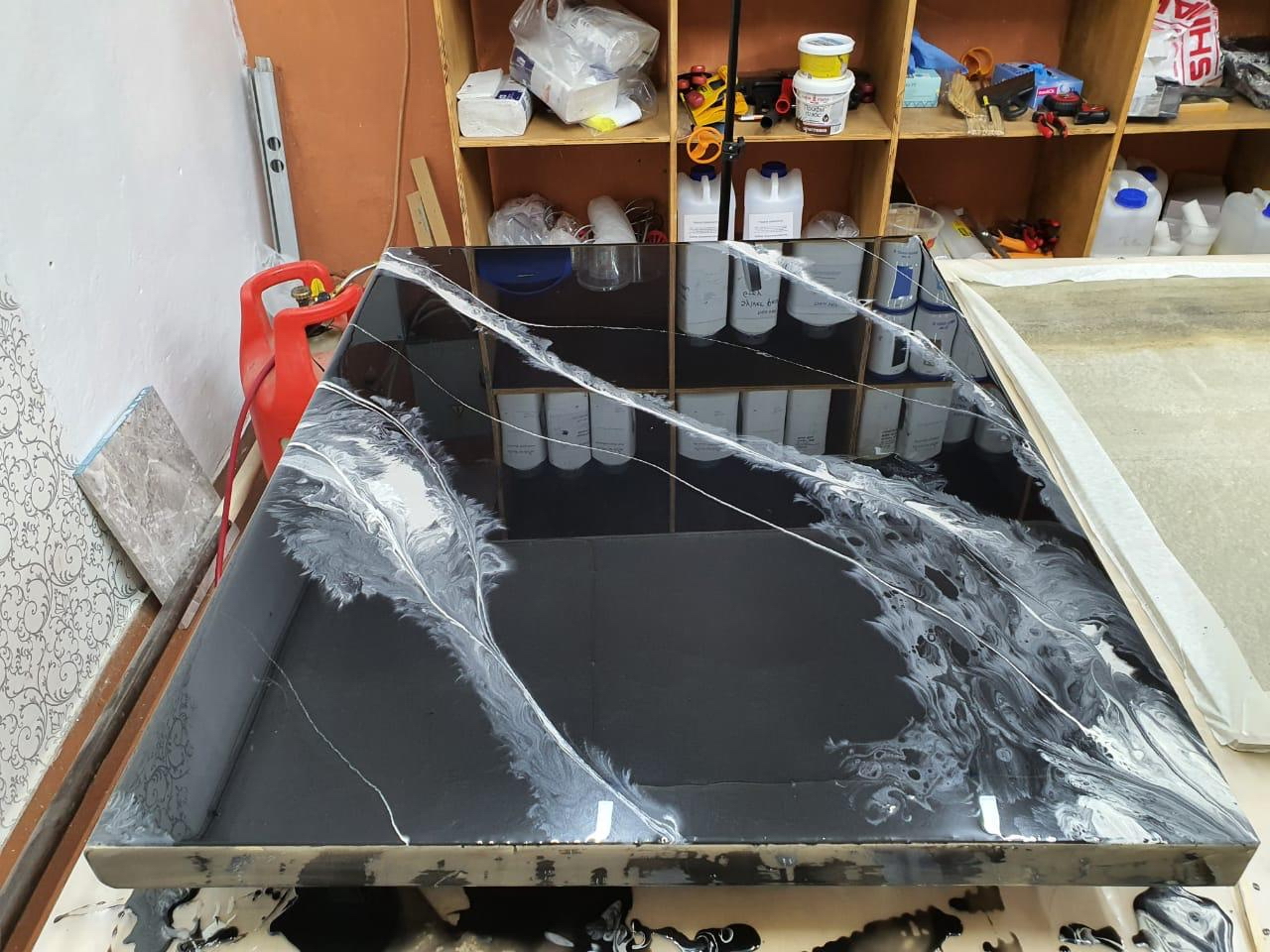 ART OBJECTS, SRAIRS, COUNTERS AND WALL PANELS ART OBJECTS, SRAIRS, COUNTERS AND WALL PANELS